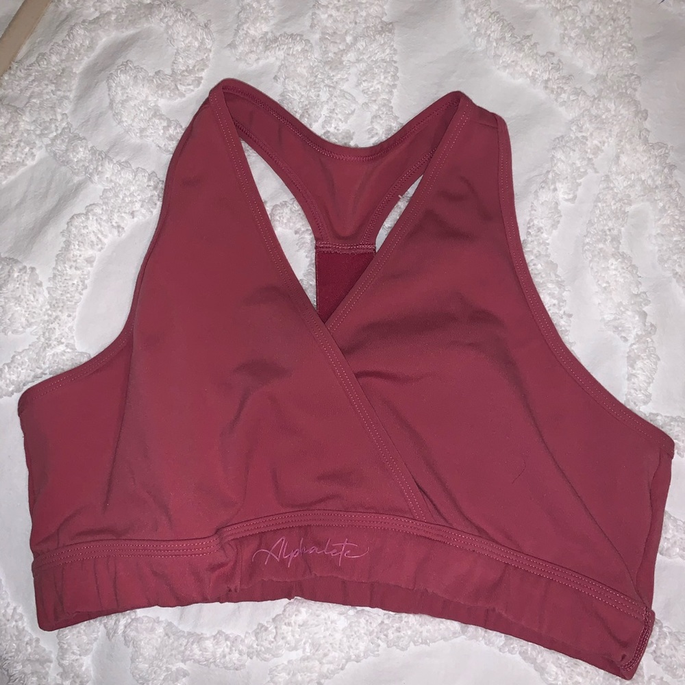 Alphalete sports bra